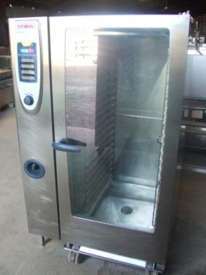 RATIONAL SCC 40 Grid Gas Combi Oven with Roll-In Gastronorm Trolley