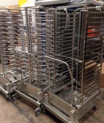 ELECTROLUX Air O Steam Electric 40 Grid Combi with 2 x 90 plate Banquet Trolleys.