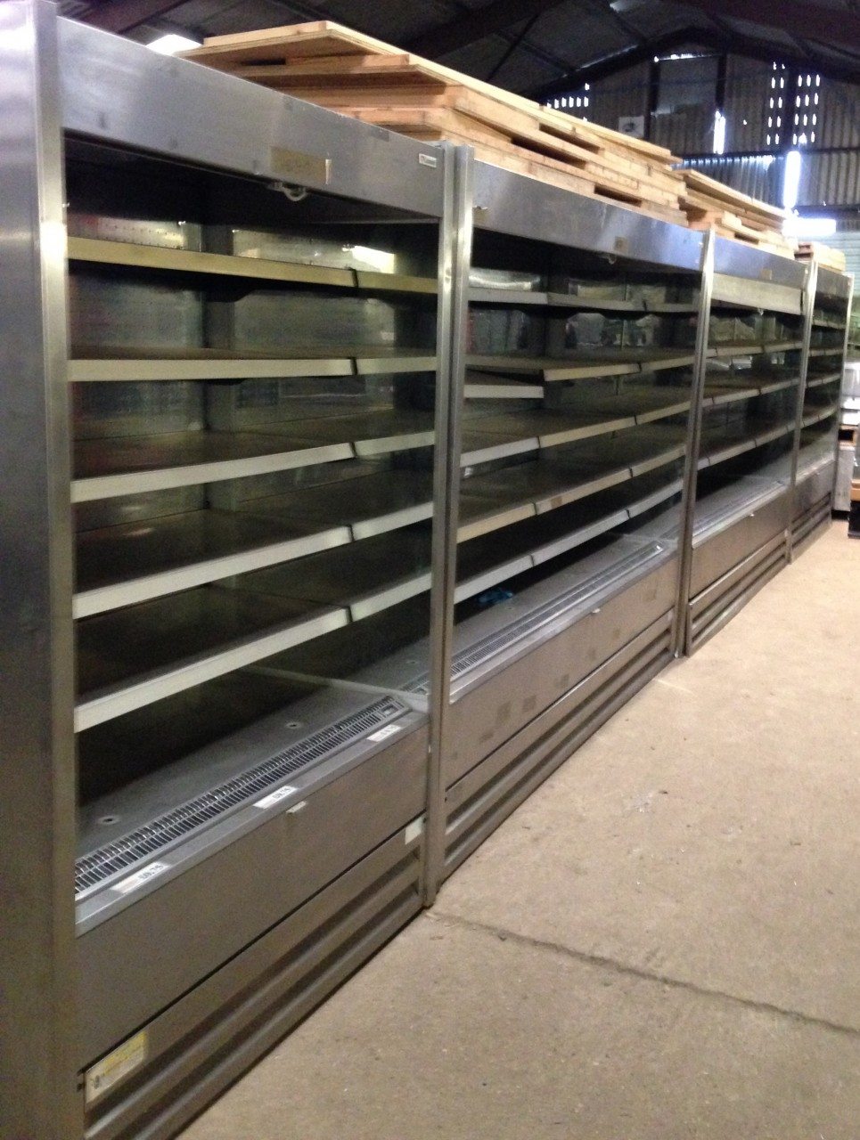 CARAVELL 6 Meters Suited Chrome Multideck Chilled Display 1