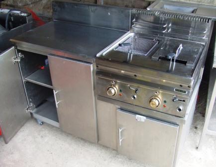 HOBART Twin Well Electric Fryer with Cupboard Table 1