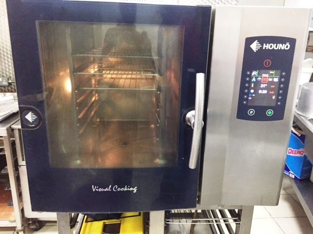 HOUNO 7 Grid Electric Combi Oven with Floor Stand. Immaculate