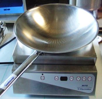ELECTROLUX Induction Wok Cooker 1