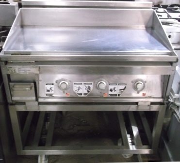 KEATING High Output Electric Chrome Top Griddle 1