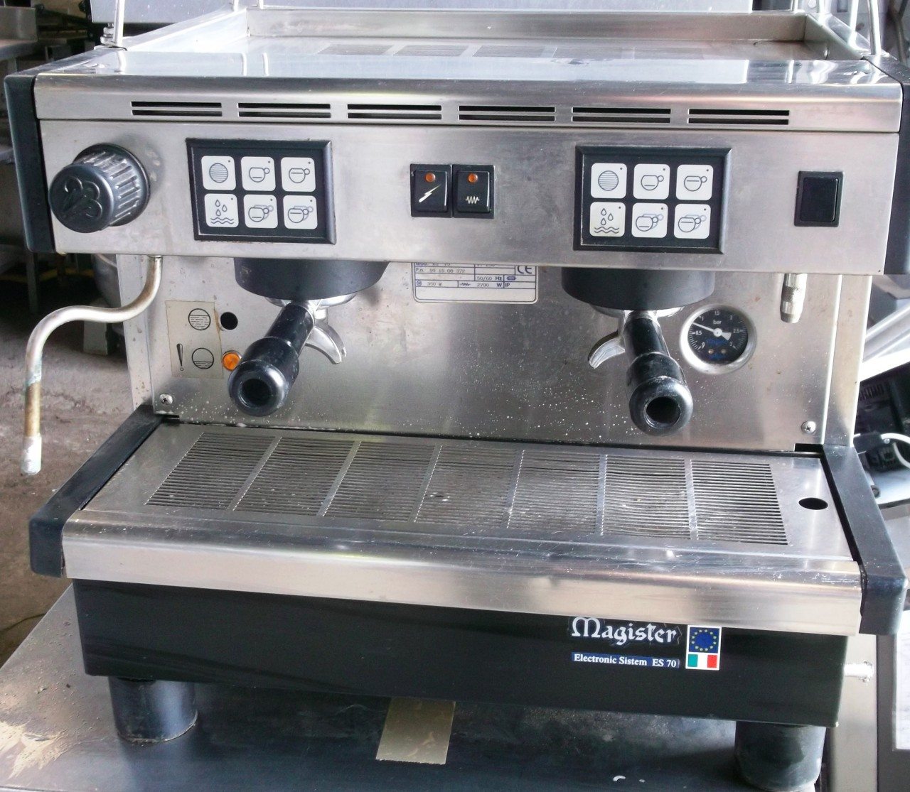 MAGISTER 2 Group Coffee Brewer 1