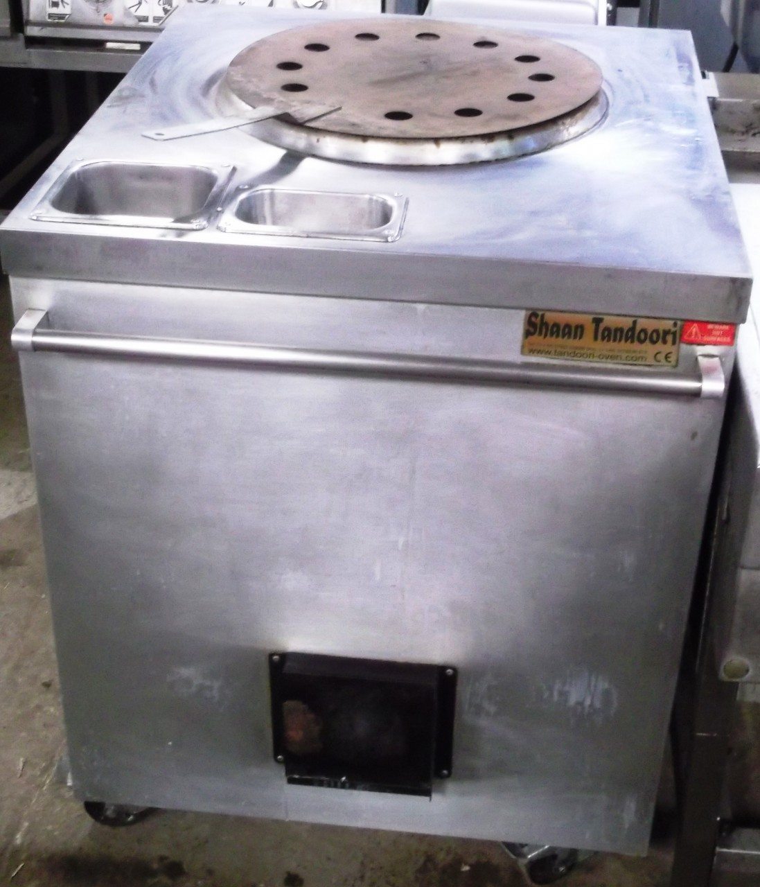 SHAAN Charcoal Tandoor Oven 1