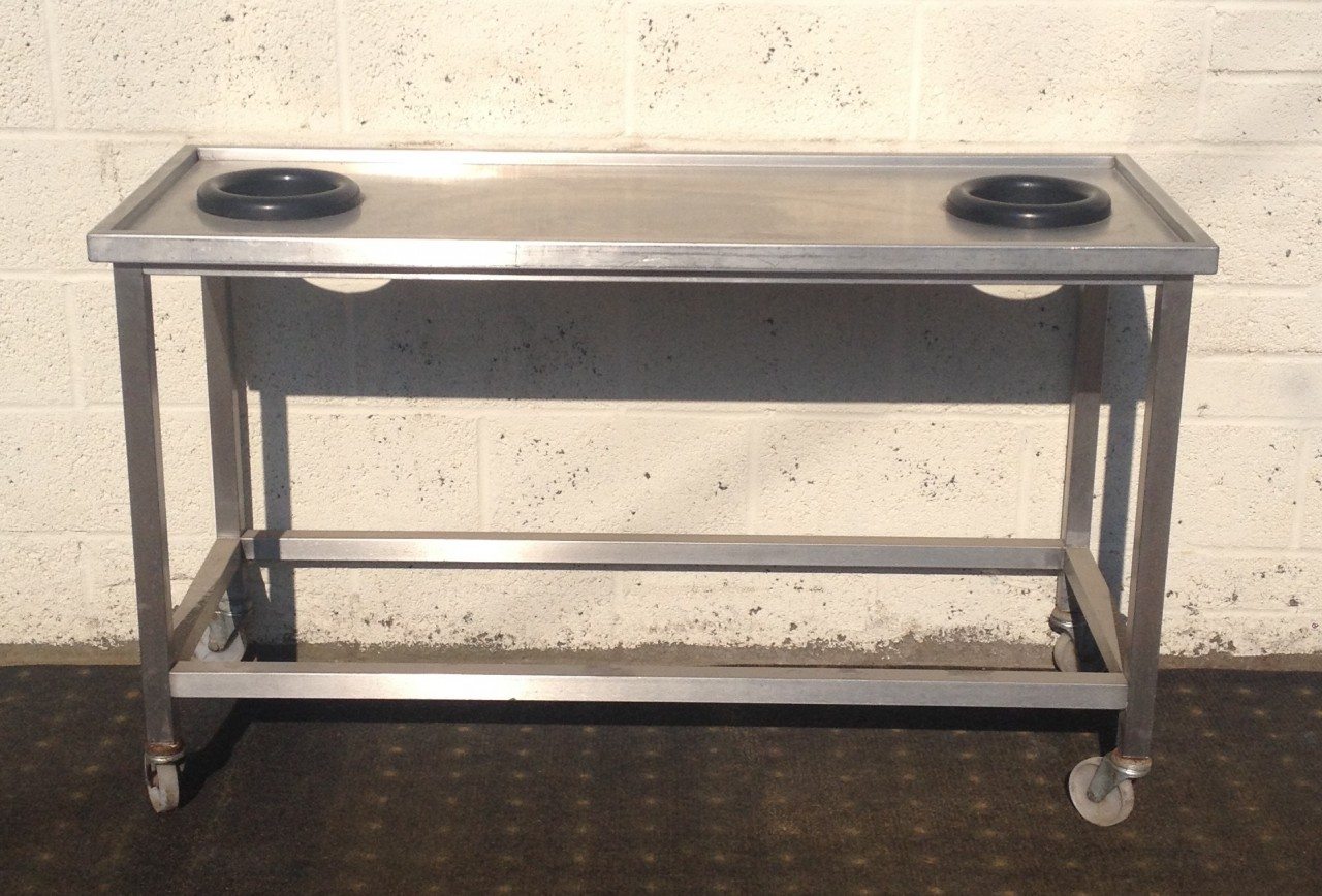 Stainless Table with 2 Scrapping Rings 1