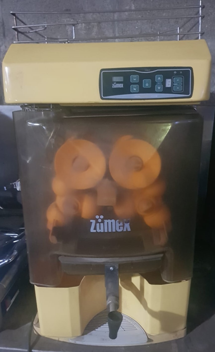 ZUMEX 200 Orange Juicer Machine
