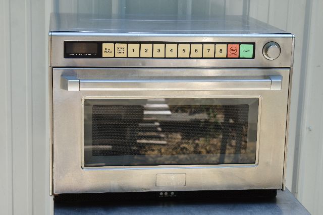 PANASONIC 3200 Watt Commercial Microwave