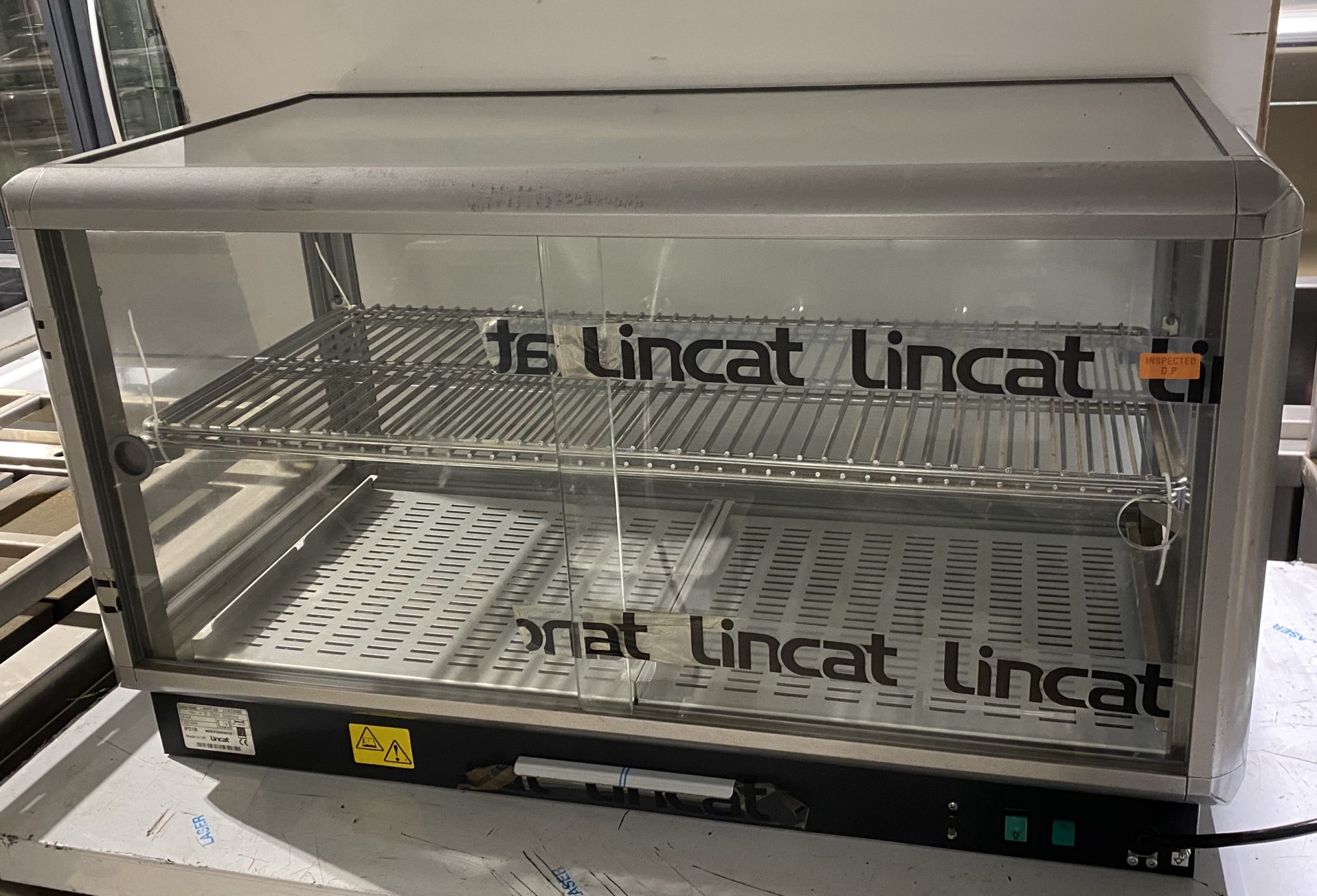 LINCAT D5H 100B Heated Counter Top DIsplay