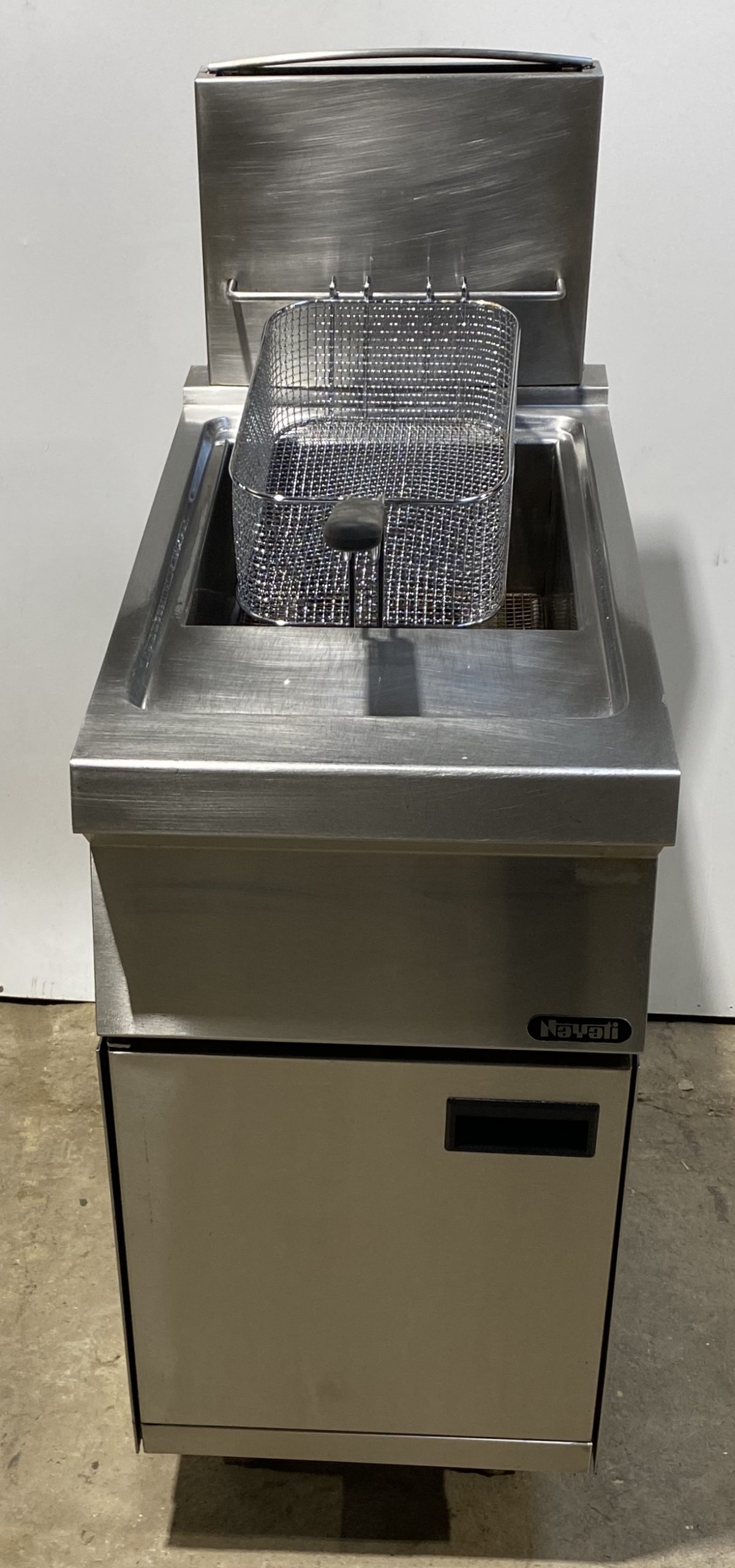NYATI Single Well Single Basket Gas Fryer – Clearance Item
