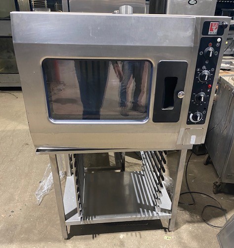 WOLF Single Phase Electric 6 Grid Combi Oven with Floor Stand – Immaculate ex Demo oven