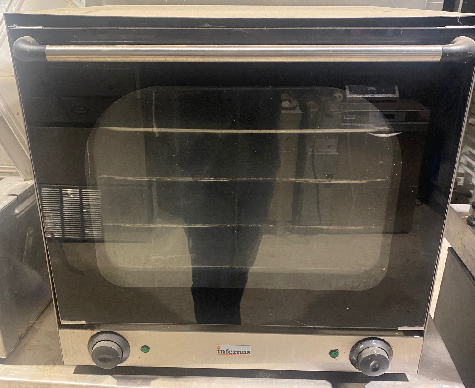 INFERNUS Table Top Convection Oven