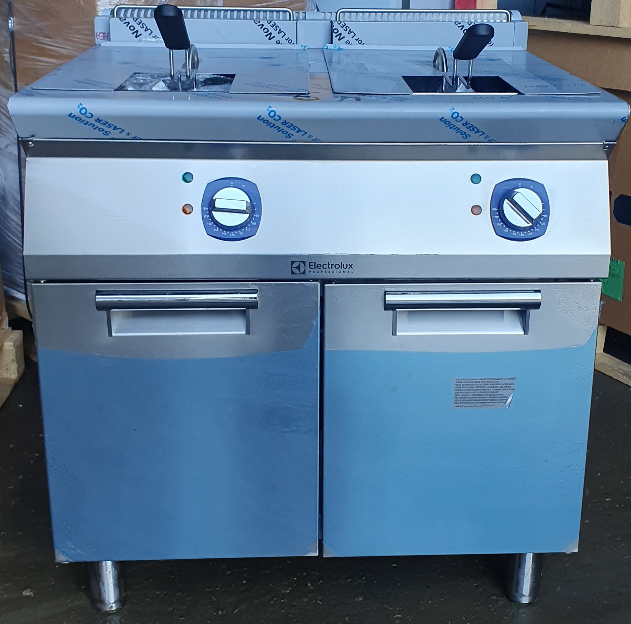 ELECTROLUX Twin Gas Fryer – Brand New B Grade.