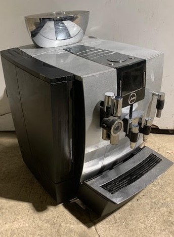 JURA XJ9 Bean to Cup Coffee Machine.